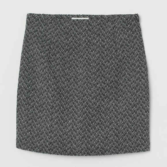 H&M Black/herringbone-patterned Short Skirt - Picture 2 of 6